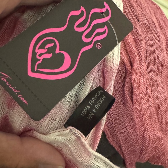 2 Scarfs one big enough to use as a swim wrap! - Picture 8 of 9